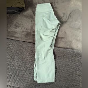 Lululemon Wunder train size 10, 23”